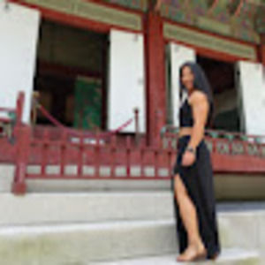 Meet your Posher, Laura